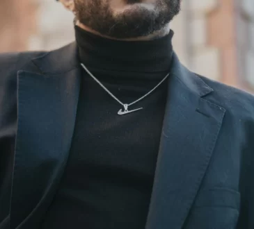 Men's Black Turtleneck Sweater Looks That Always Impress